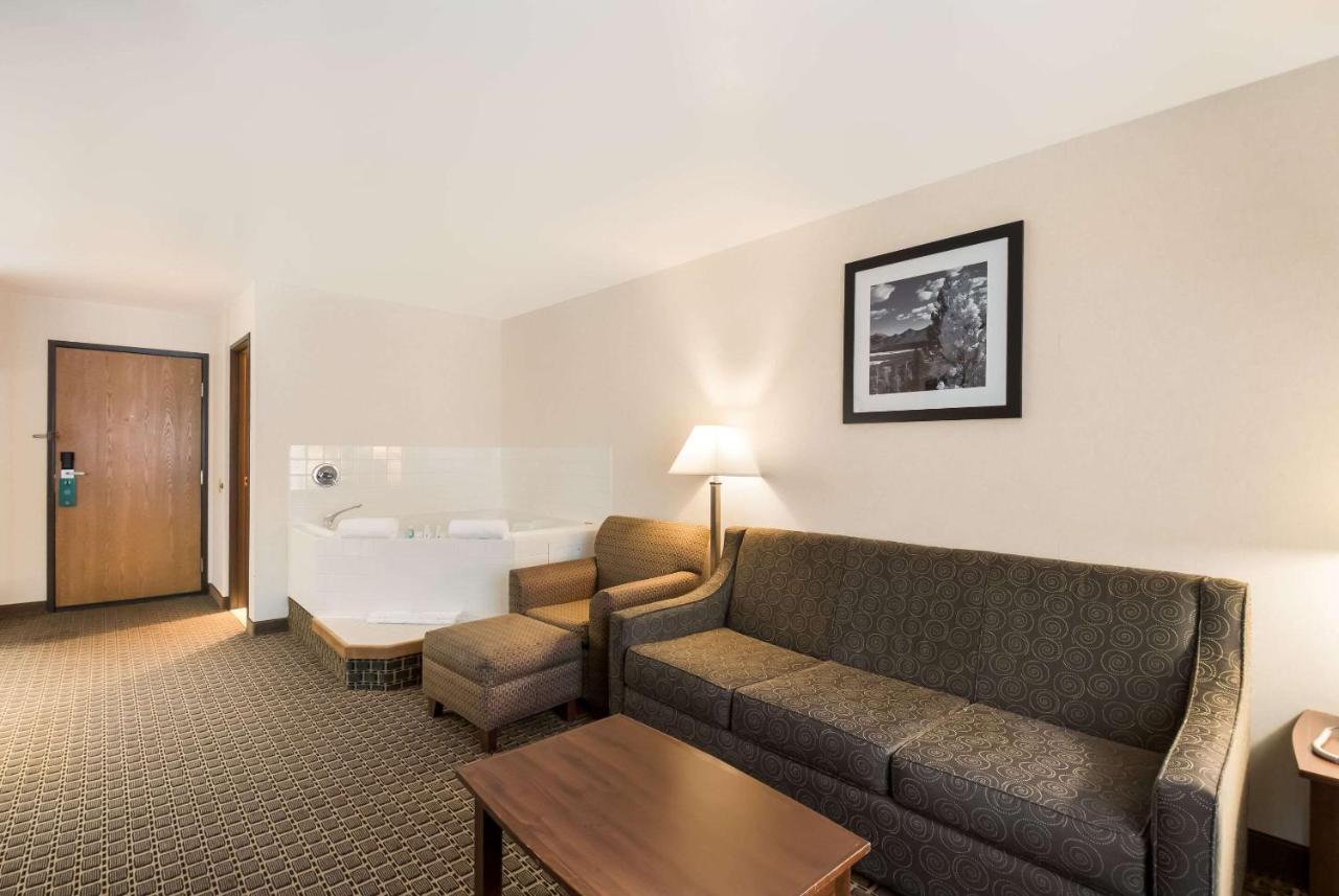 Quality Inn & Suites Steamboat Springs Exterior foto